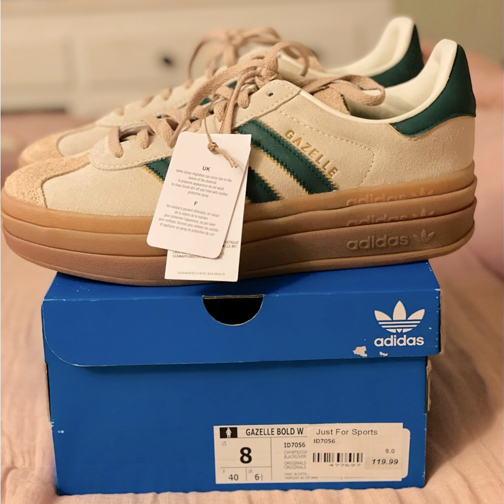 NIB ADIDAS Gazelle Bold Platform Sneaker Cream and Green, Size 8